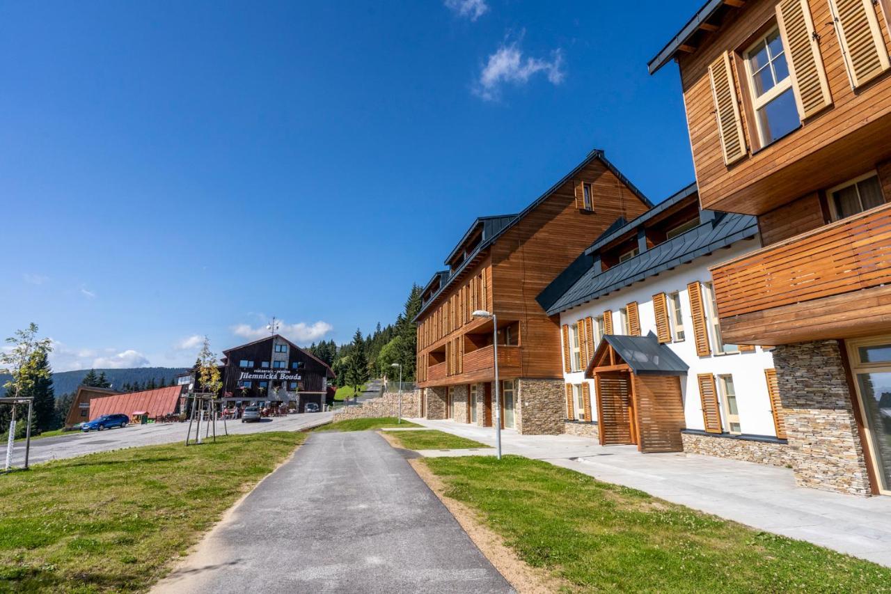 Apartman Horni Misecky - Luxusni Ubytovani Pro Dve Rodiny S Detmi ภายนอก รูปภาพ