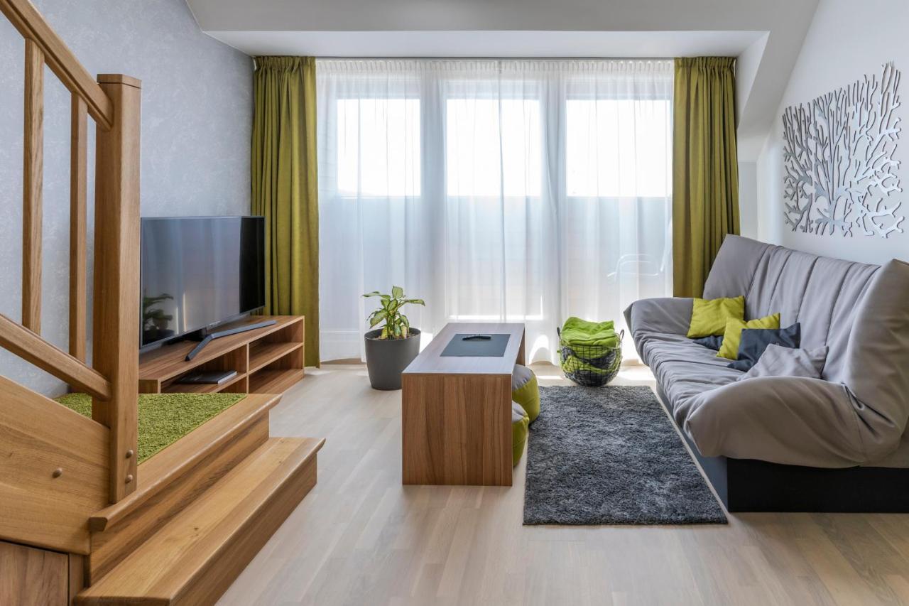 Apartman Horni Misecky - Luxusni Ubytovani Pro Dve Rodiny S Detmi ภายนอก รูปภาพ