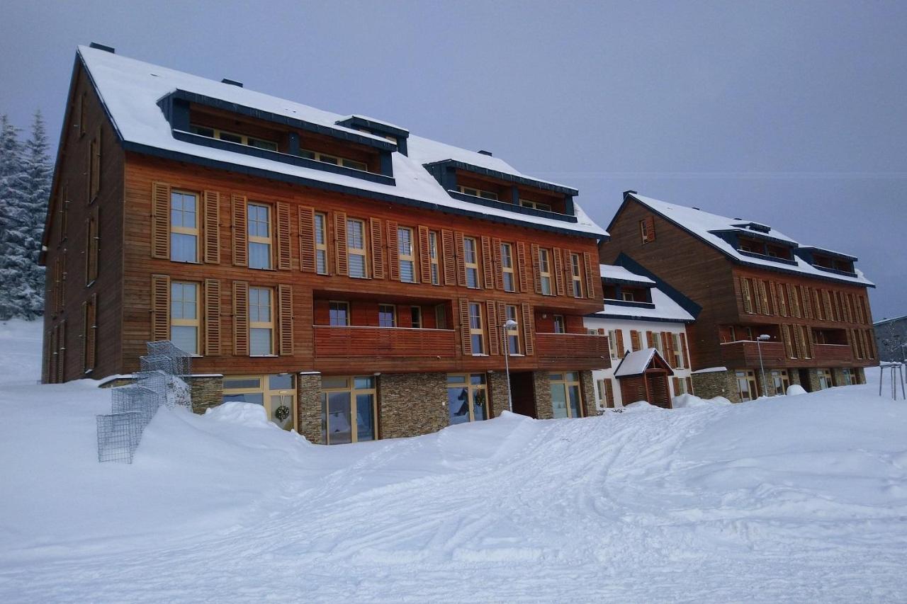 Apartman Horni Misecky - Luxusni Ubytovani Pro Dve Rodiny S Detmi ภายนอก รูปภาพ
